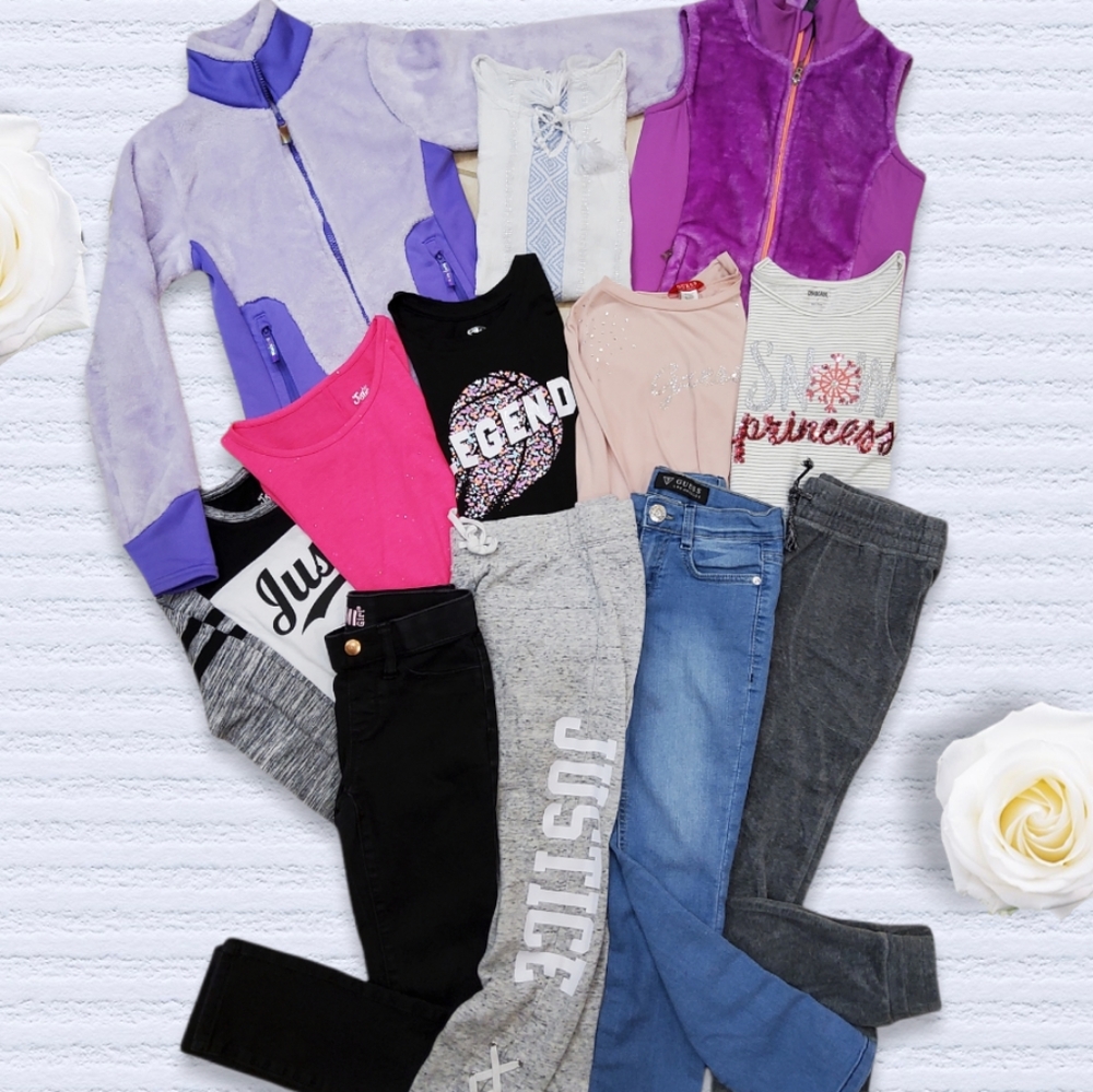 GIRLS CLOTHES SIZE (7/8).